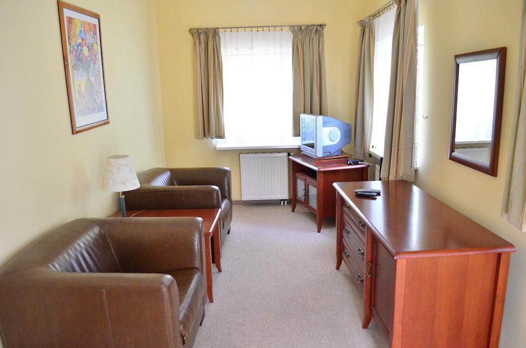 Hotel Mikorzyn Ślesin Zimmer foto