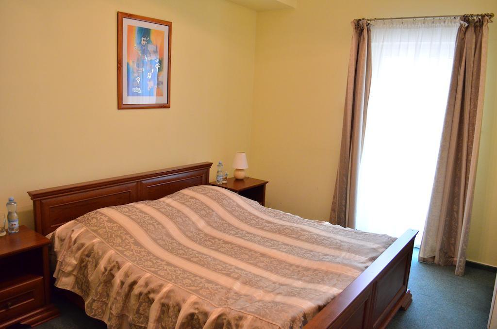 Hotel Mikorzyn Ślesin Zimmer foto