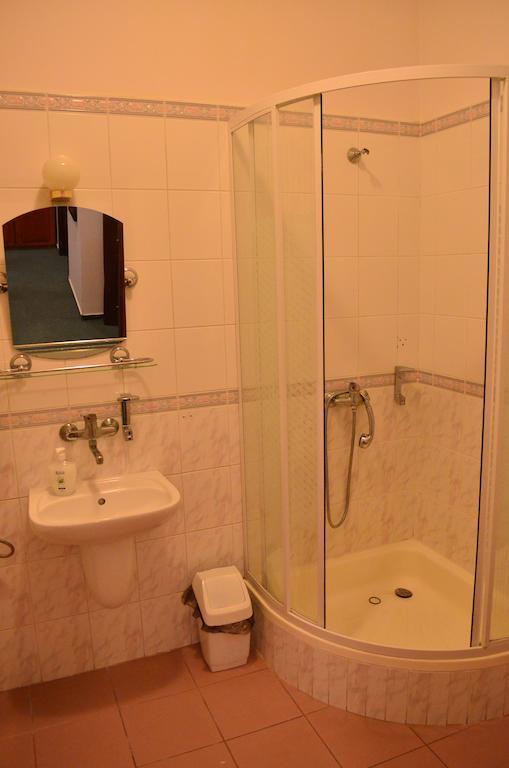 Hotel Mikorzyn Ślesin Zimmer foto
